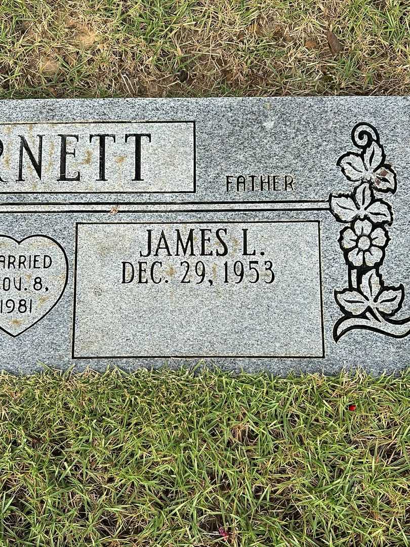 James Laray Garnett's grave. Photo 3