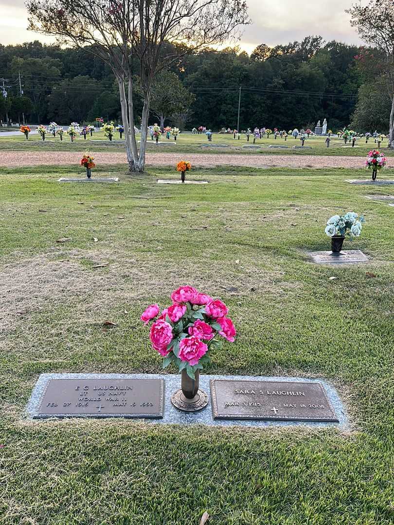E. G. Laughlin's grave. Photo 2