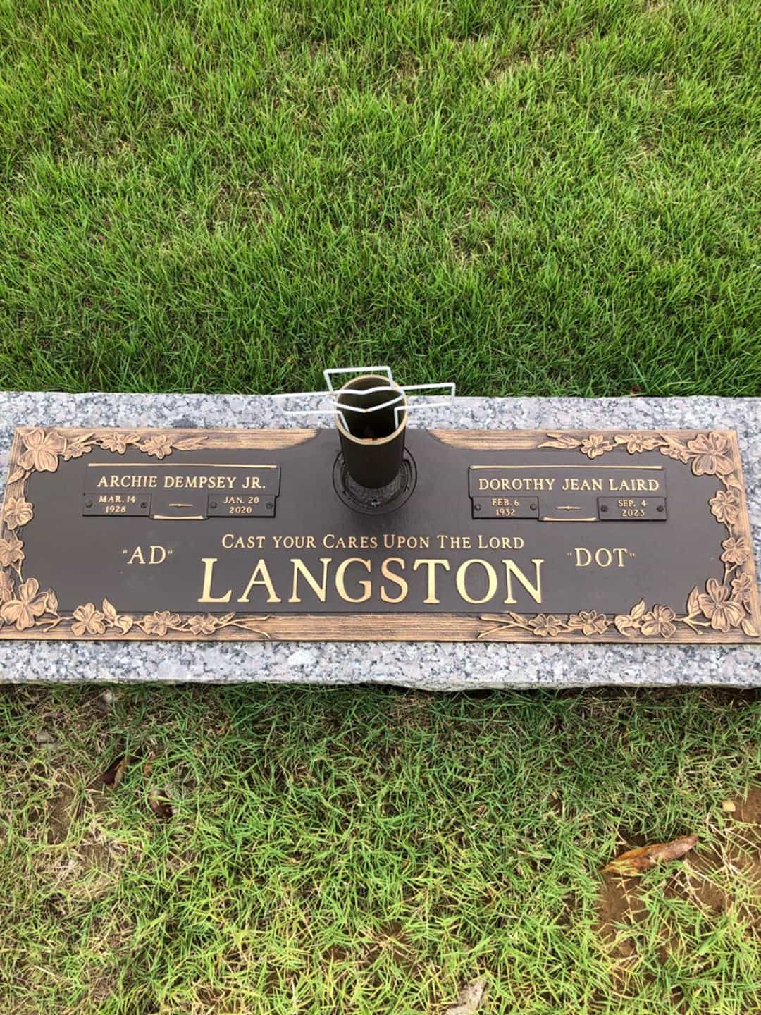 Dorothy Jean Laird Langston's grave. Photo 1