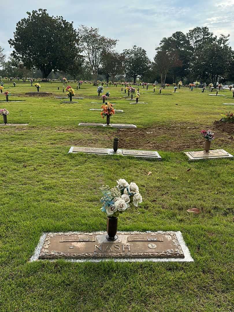 Frances Venters Nash's grave. Photo 2