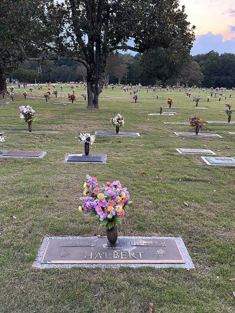 Lewis M. Halbert's grave. Photo 2