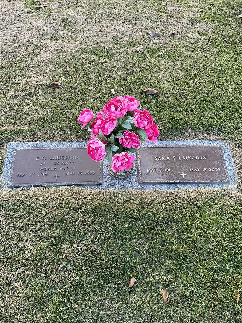 E. G. Laughlin's grave. Photo 1