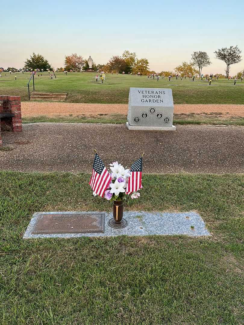 Richard Griffin Underwood Senior's grave. Photo 2
