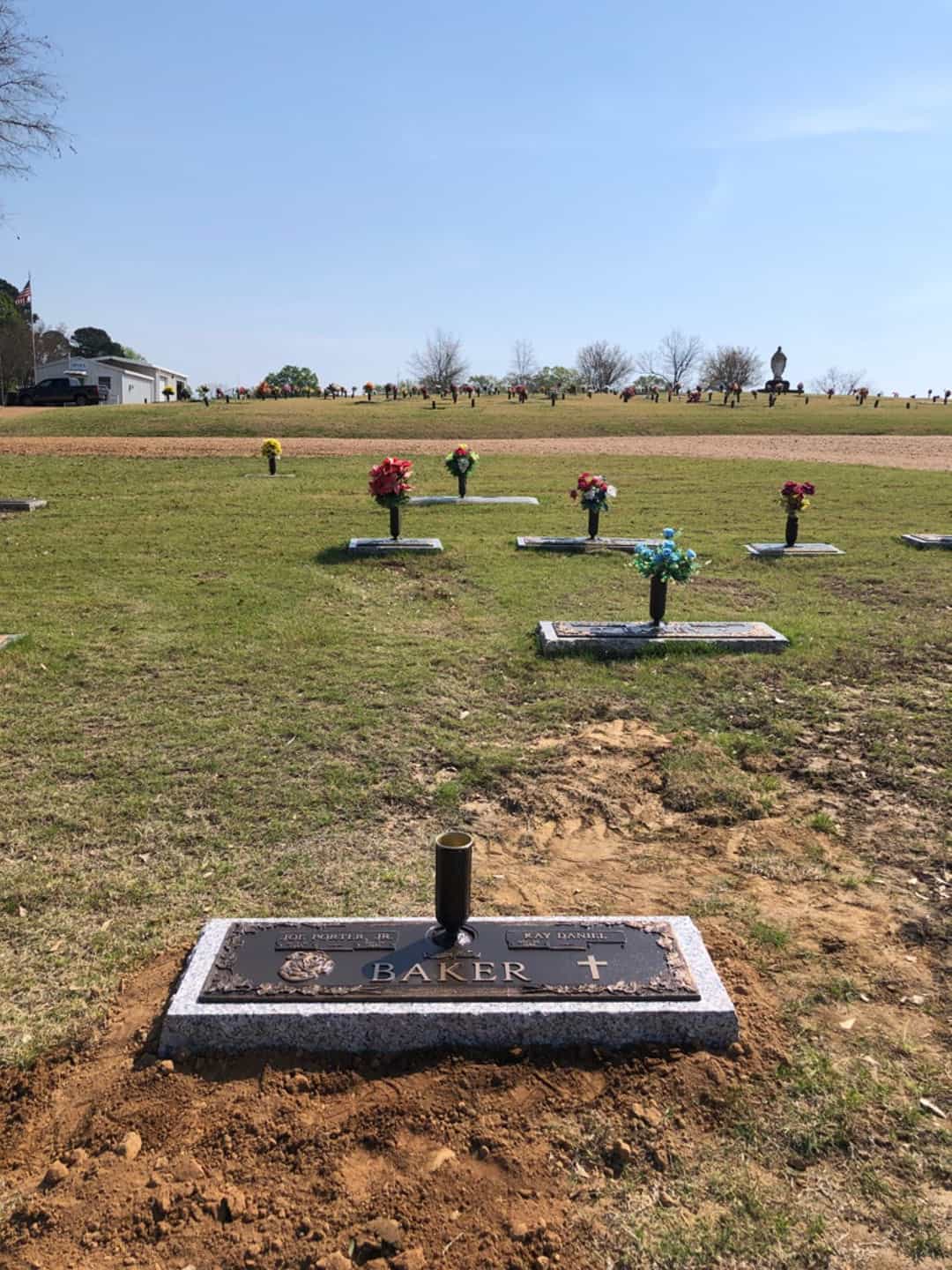 Joe Porter Baker Junior's grave. Photo 1