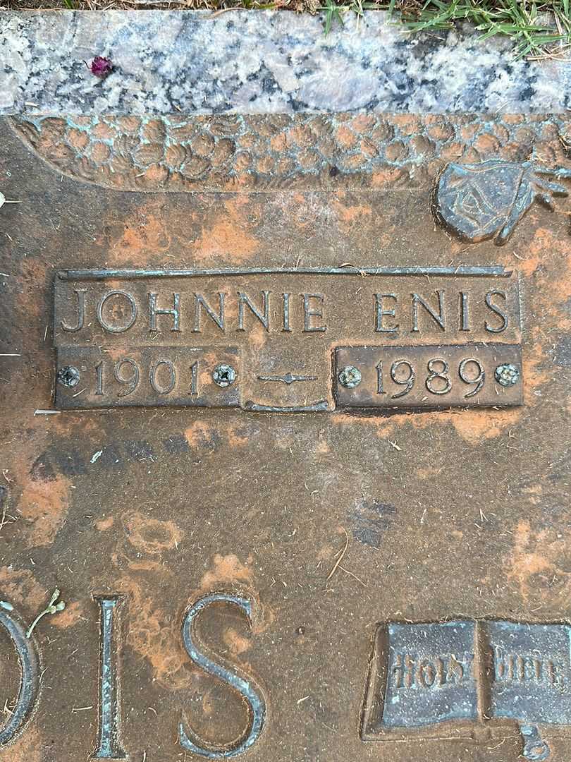 Johnnie Enis Gaddis's grave. Photo 3