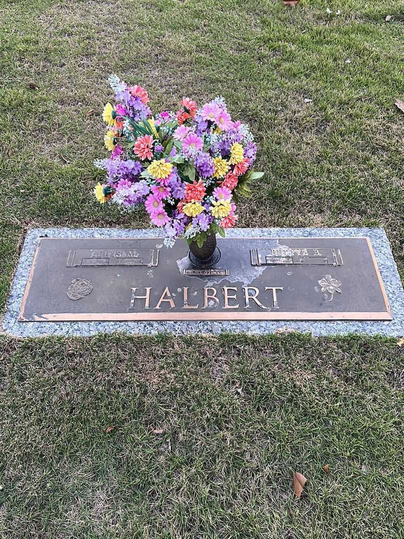 Lewis M. Halbert's grave. Photo 1