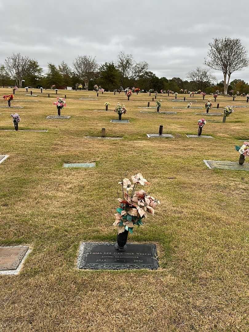 Emma Lee Gardner Welch's grave. Photo 2