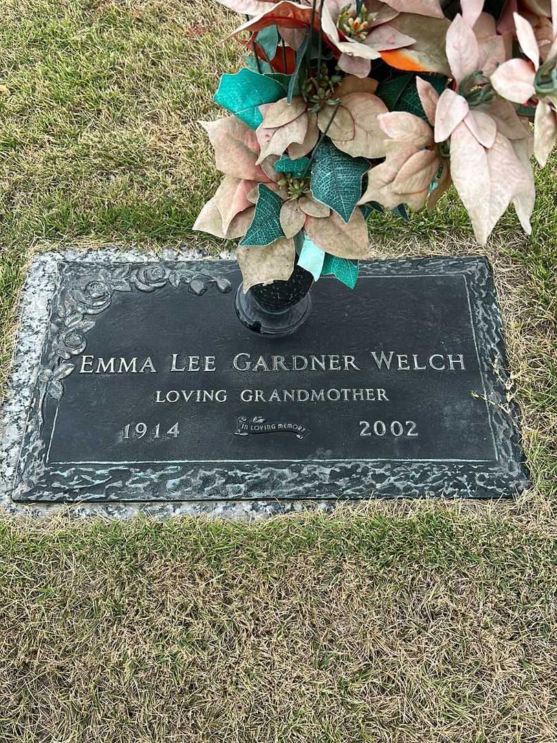 Emma Lee Gardner Welch's grave. Photo 3