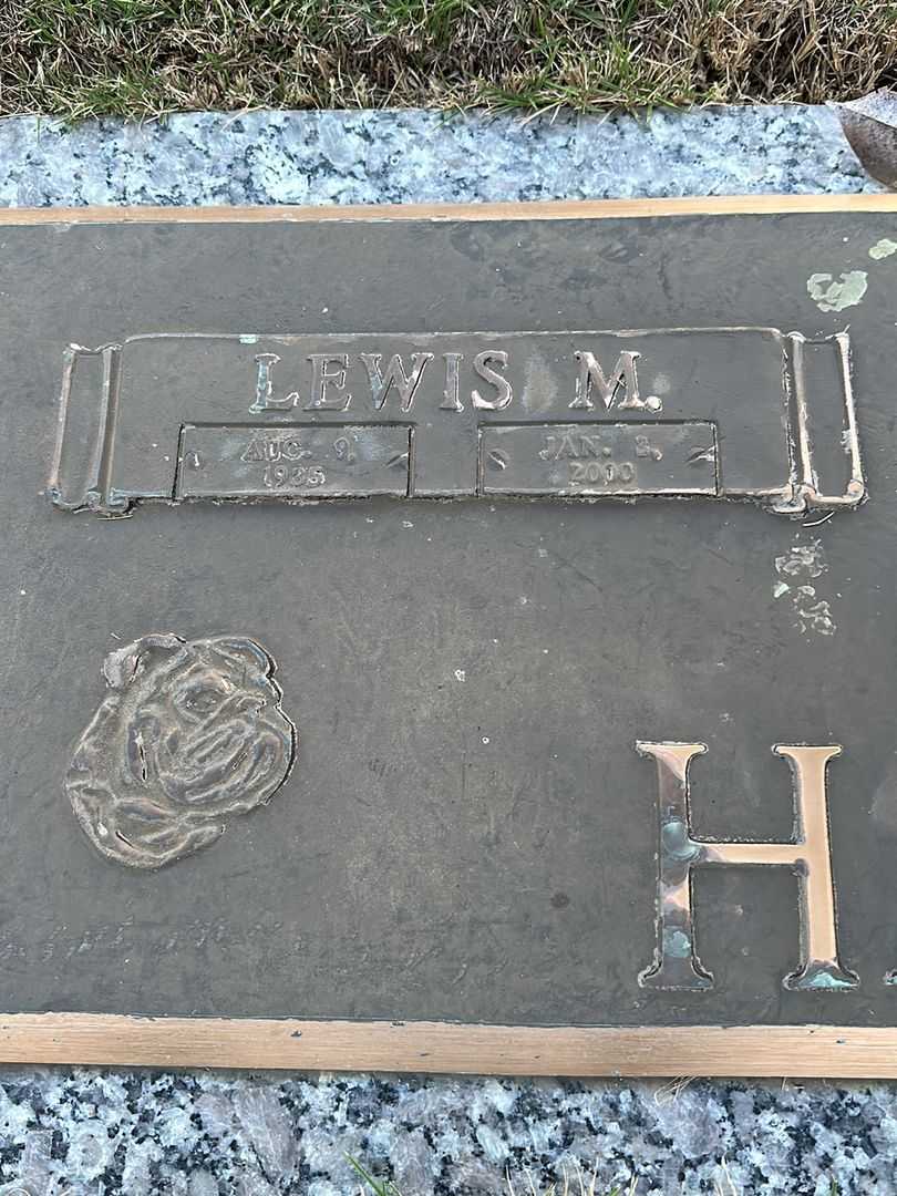 Lewis M. Halbert's grave. Photo 3