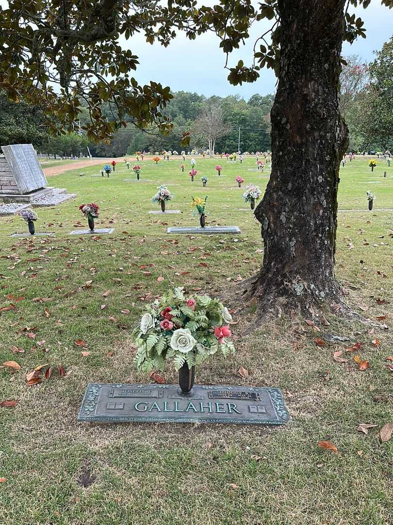 Joseph Paul Gallaher's grave. Photo 2