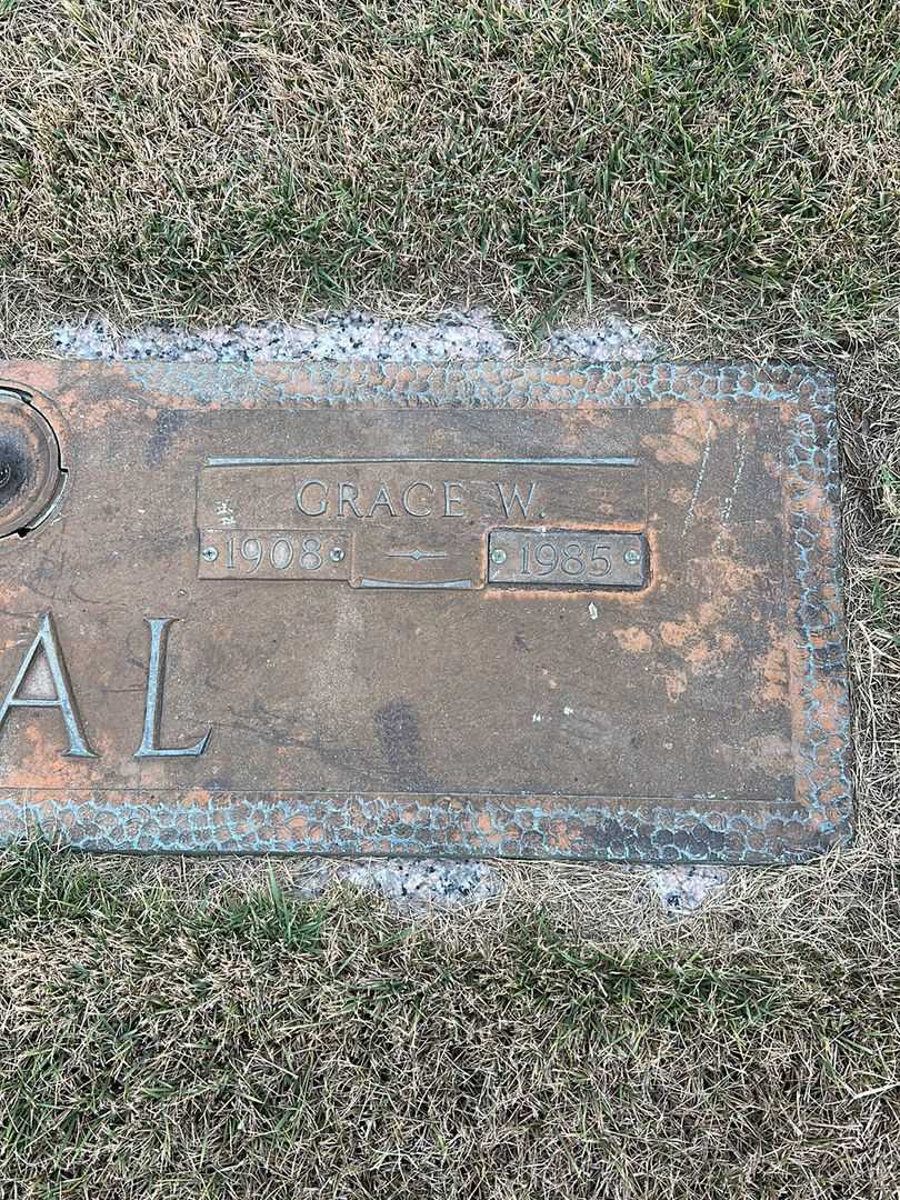 Grace W. Neal's grave. Photo 3