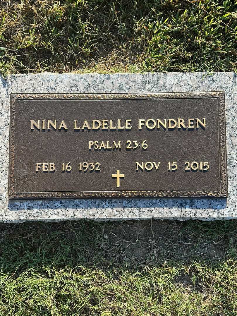 Nina Ladelle Fondren's grave. Photo 3