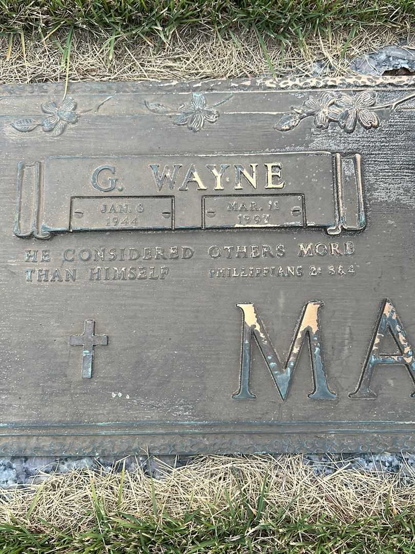 G. Wayne Malone's grave. Photo 3
