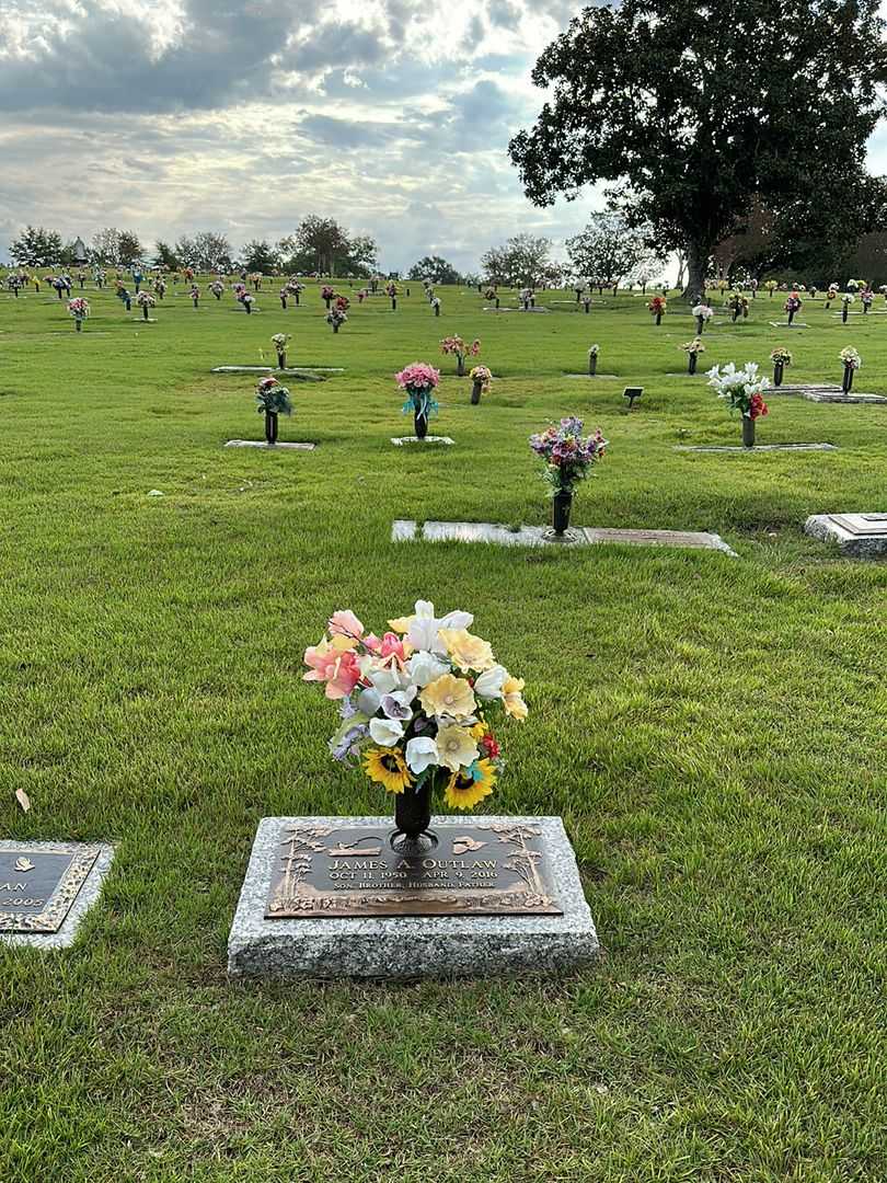 James A. Outlaw's grave. Photo 2