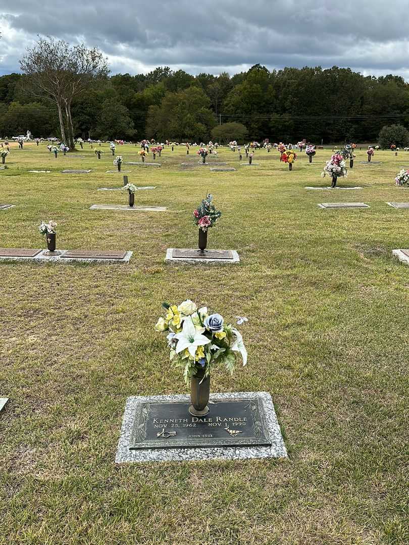 Kenneth Dale Randle's grave. Photo 2