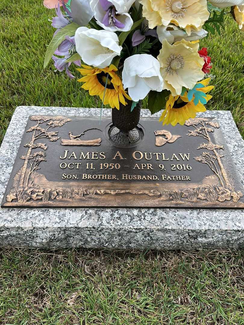 James A. Outlaw's grave. Photo 1