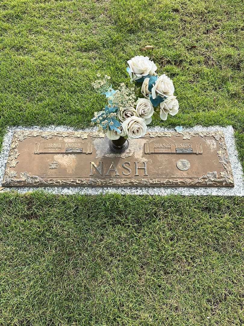 Henry Warren Nash's grave. Photo 1