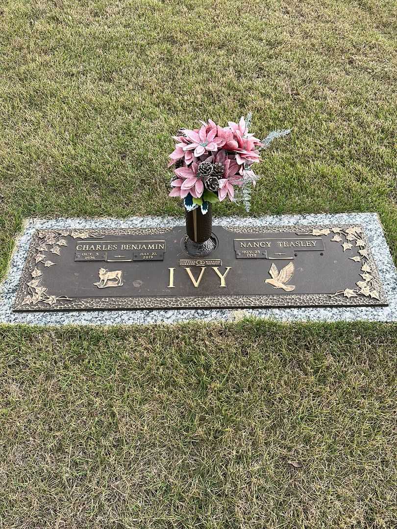 Charles Benjamin Ivy's grave. Photo 1