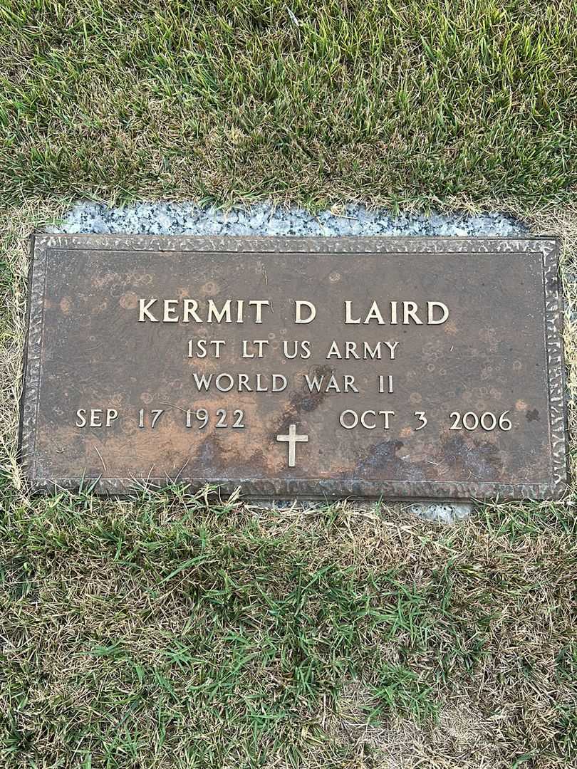 Kermit D. Laird's grave. Photo 5