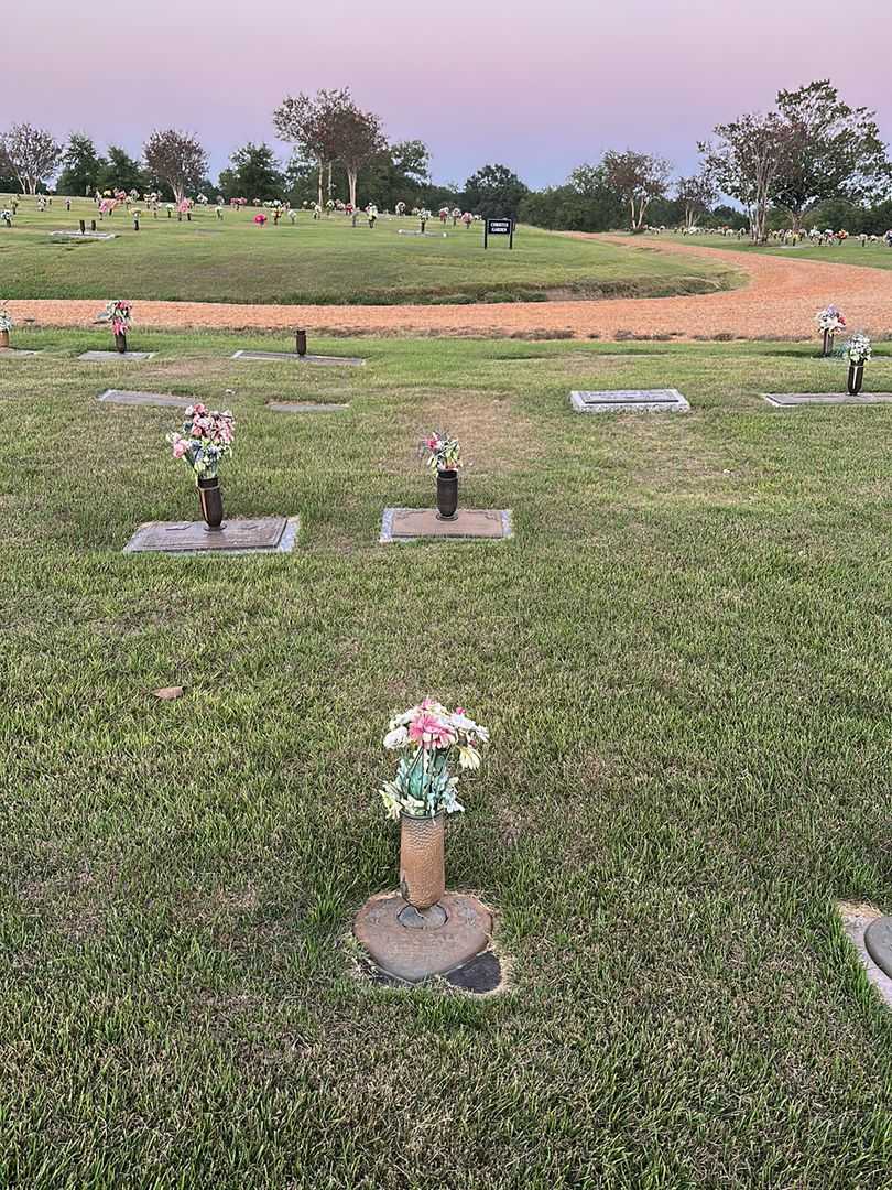 Troy Dale Sagely's grave. Photo 2