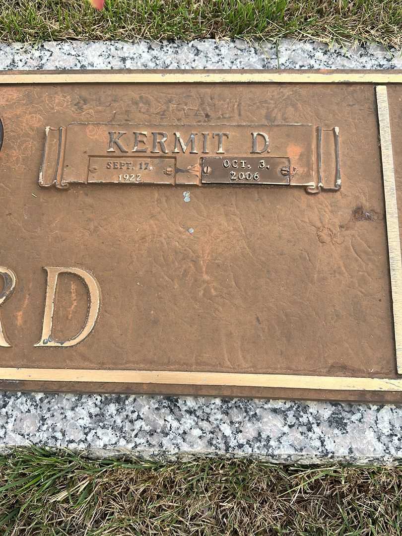 Kermit D. Laird's grave. Photo 3