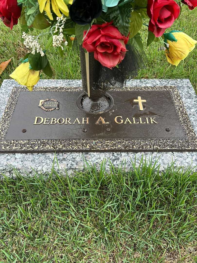 Deborah A. Gallik's grave. Photo 1