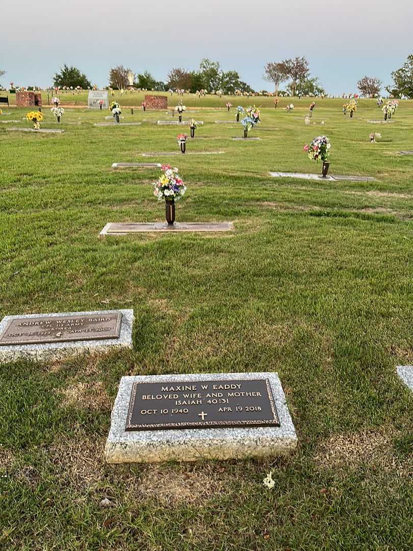 Maxine W. Eaddy's grave. Photo 2