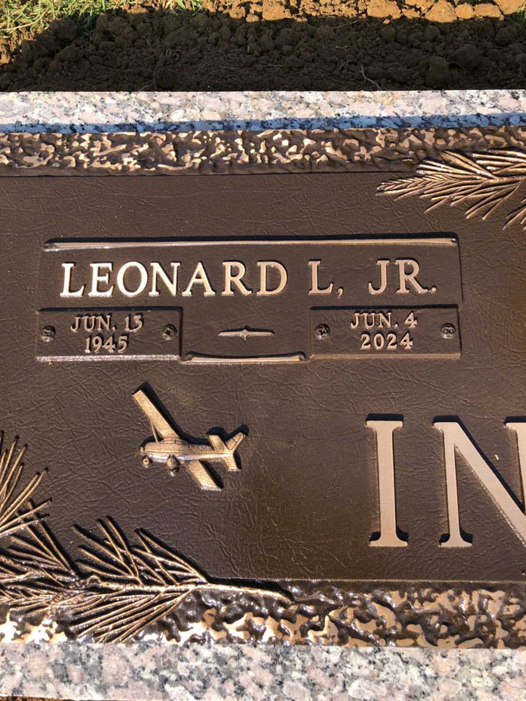 Leonard Lee Ingram Junior's grave. Photo 3