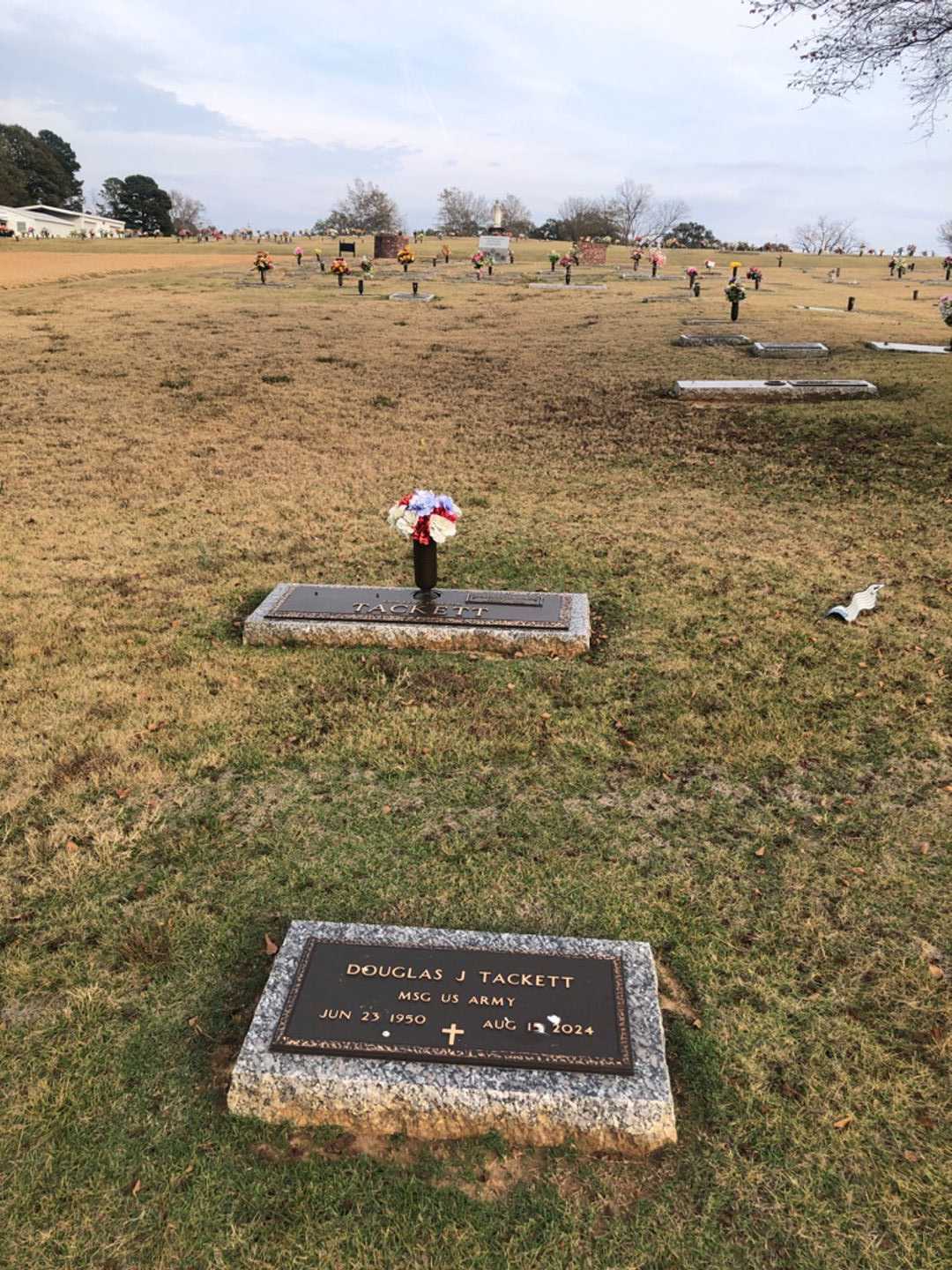 Douglas Jennings "Doug" Tackett's grave. Photo 5