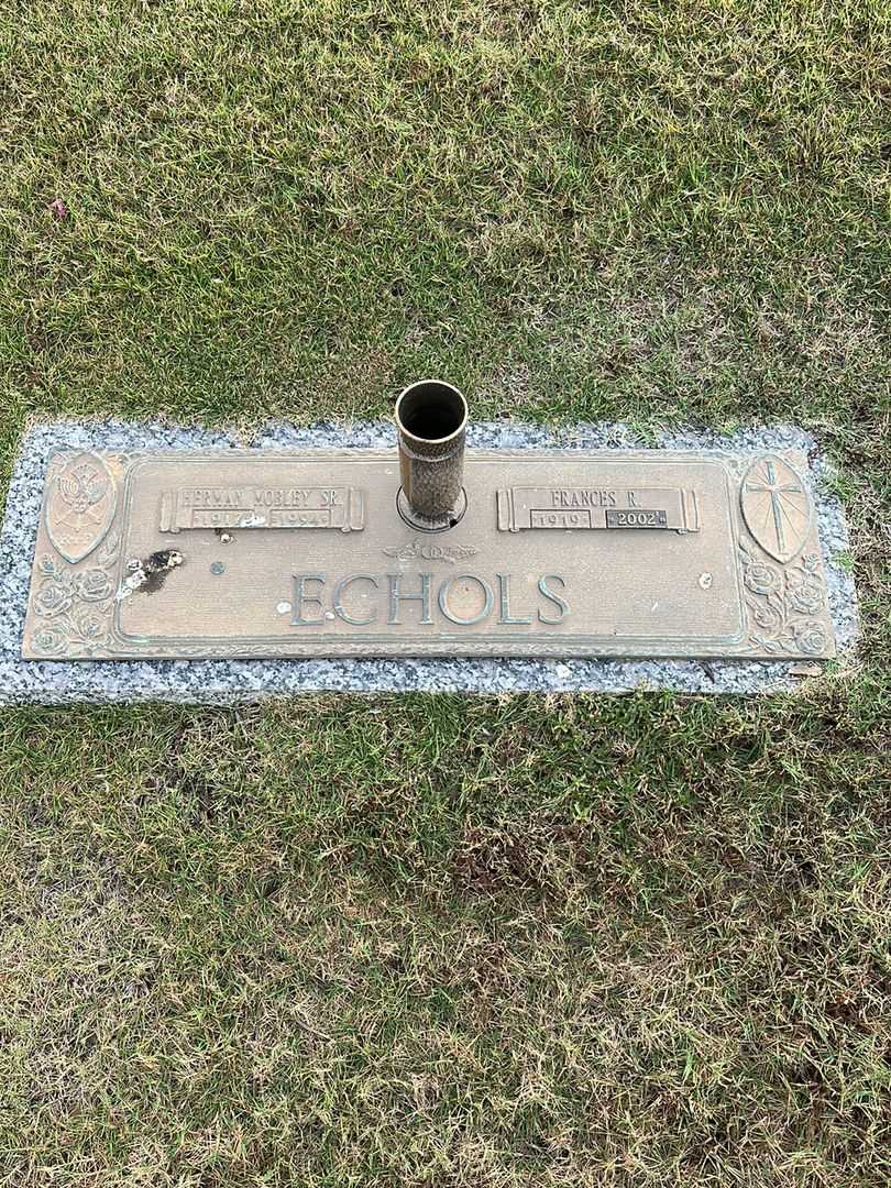 Herman Mobley Echols Senior's grave. Photo 1