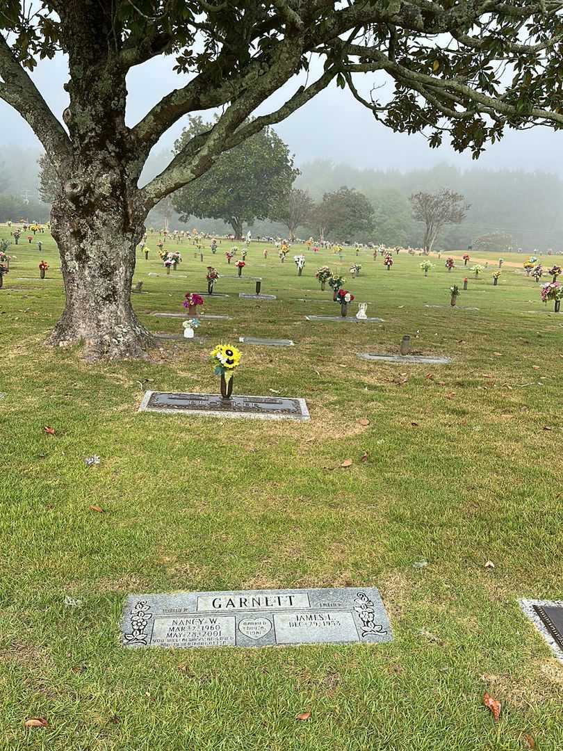 Nancy W. Garnett's grave. Photo 2