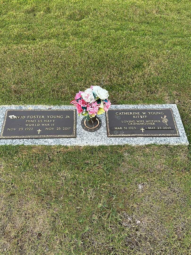 Catherine W. "Kittye" Young's grave. Photo 1