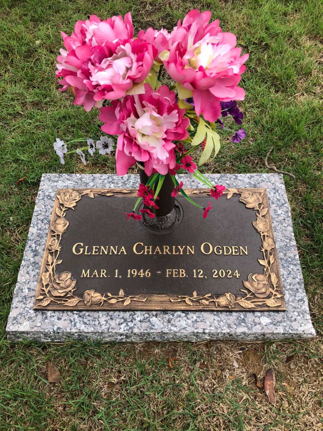 Charlyn Odom Ogden's grave. Photo 1