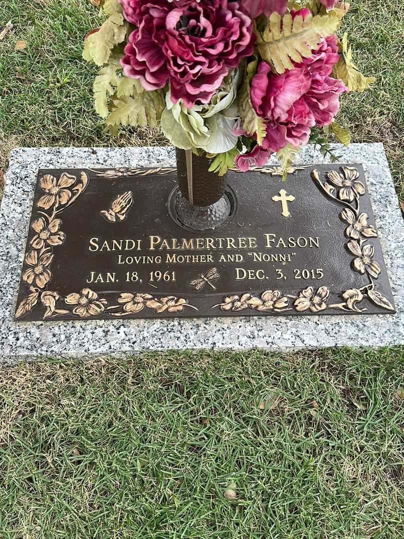 Sandi Palmertree Fason's grave. Photo 1