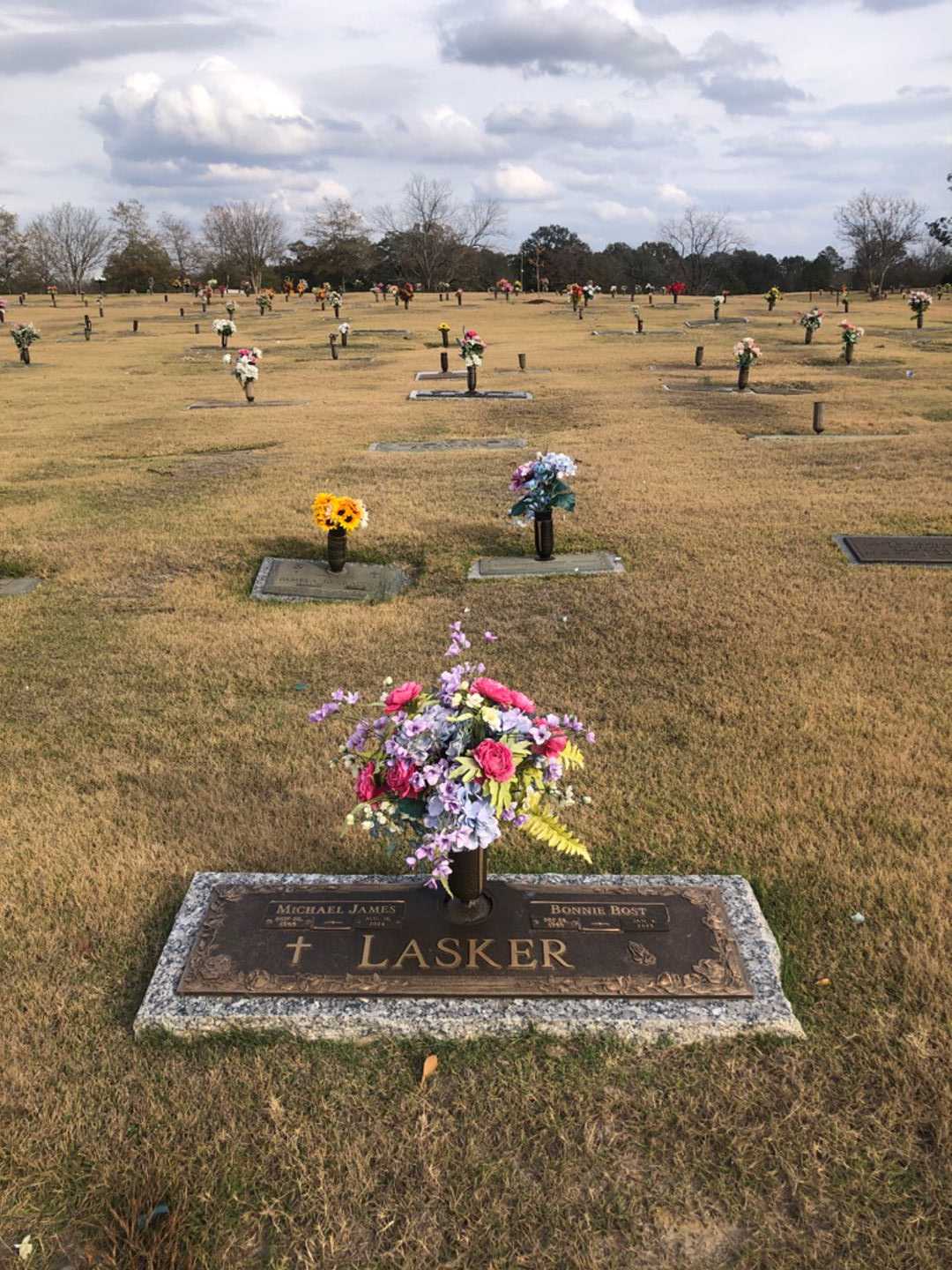 Michael James Lasker's grave. Photo 2