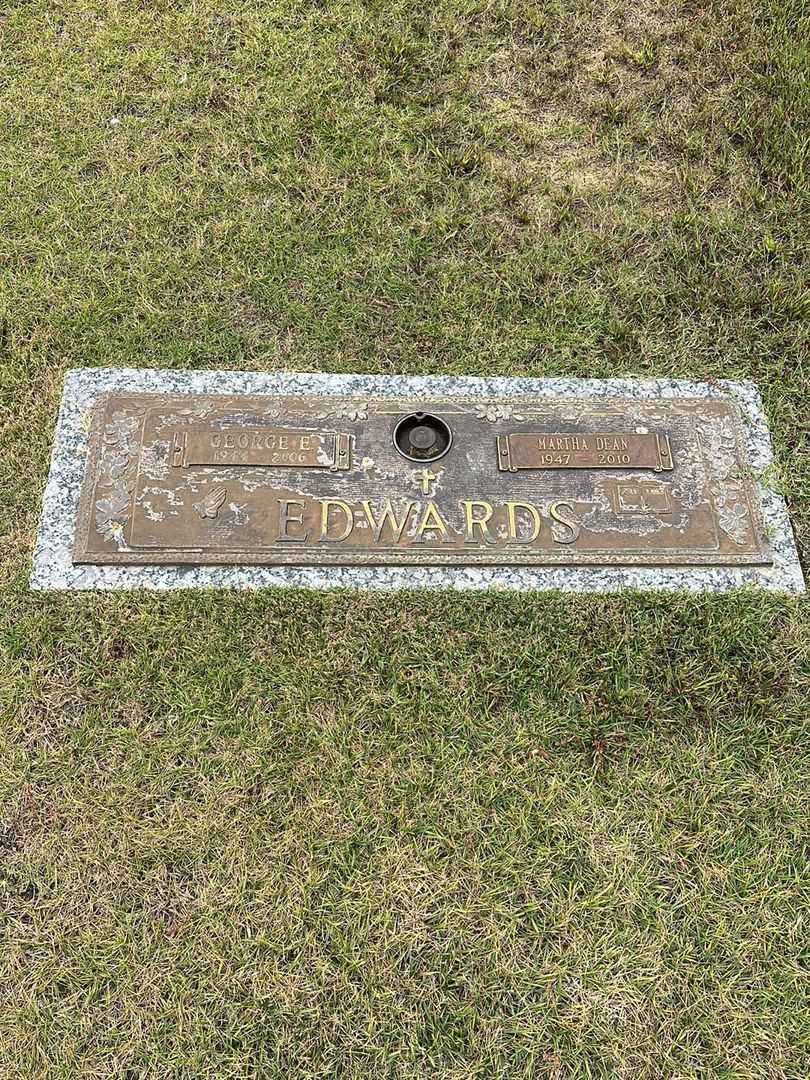 George Ethelbert Edwards's grave. Photo 1
