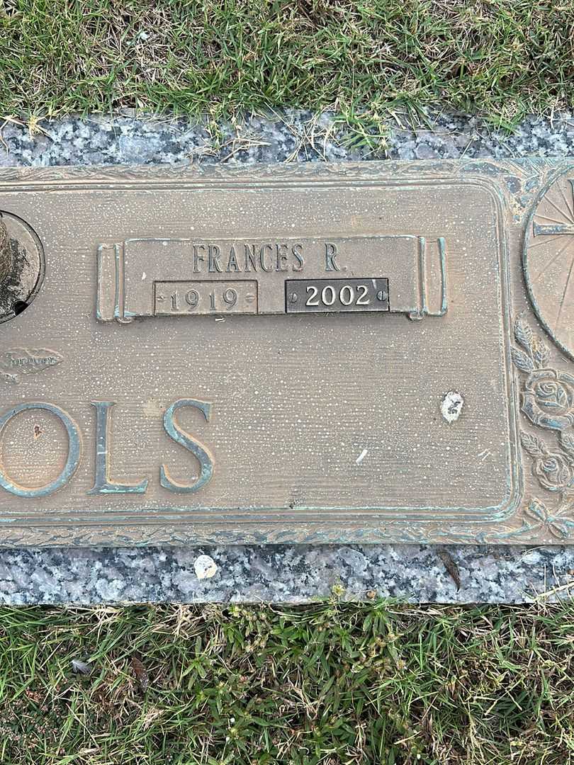 Frances R. Echols's grave. Photo 3