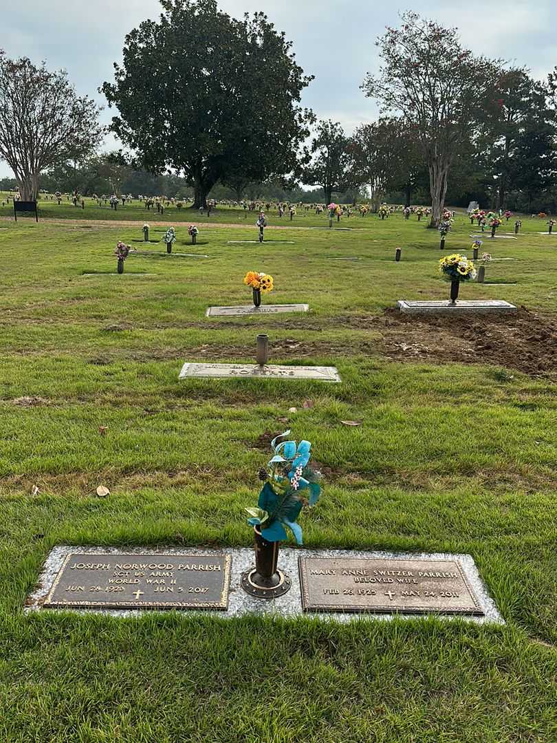 Joseph Norwood "Joe" Parrish's grave. Photo 2