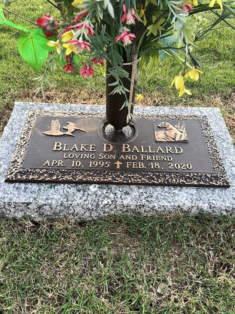Blake Douglas Ballard's grave. Photo 1