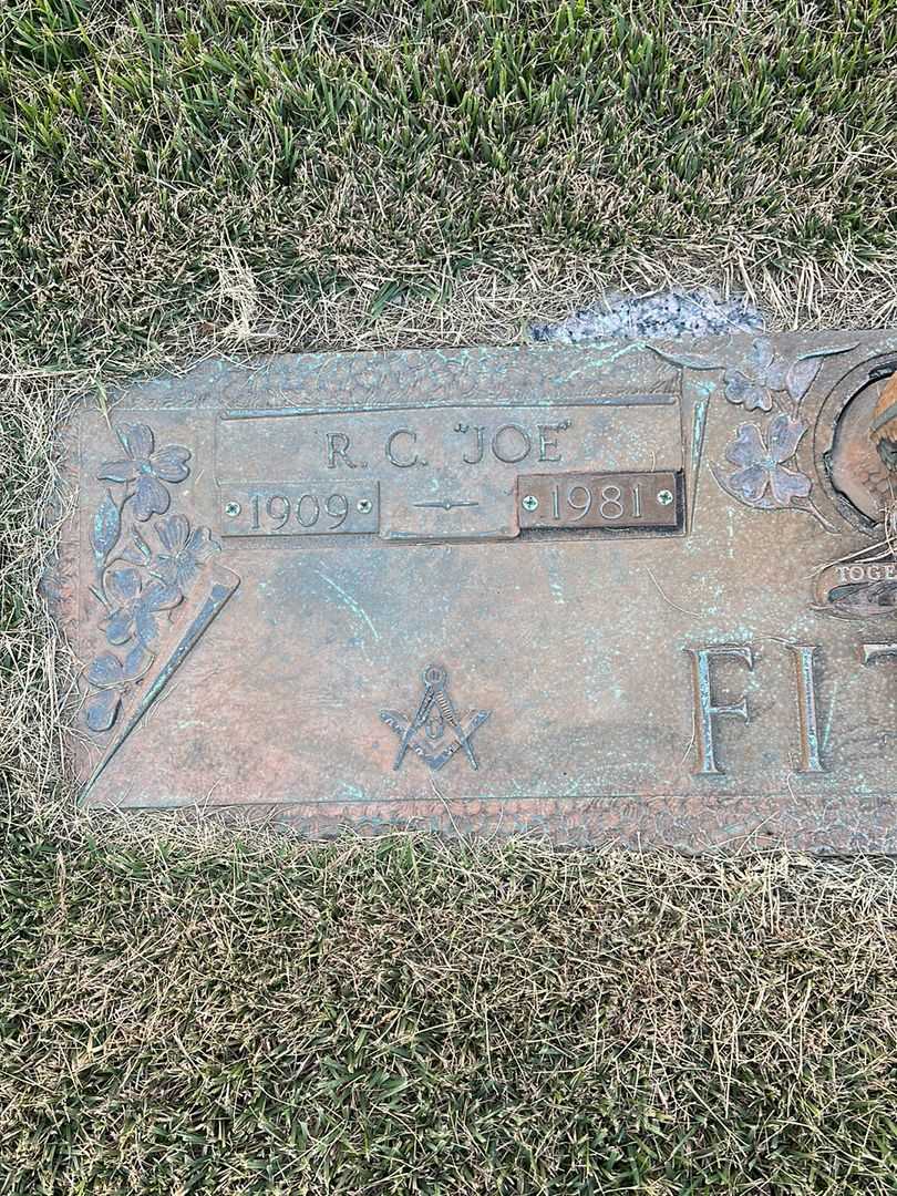 Robert C. "Joe" Fitts's grave. Photo 3