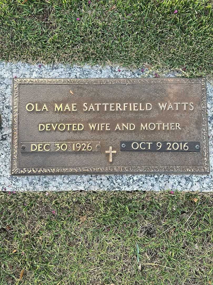 Ola Mae Satterfield Watts's grave. Photo 3