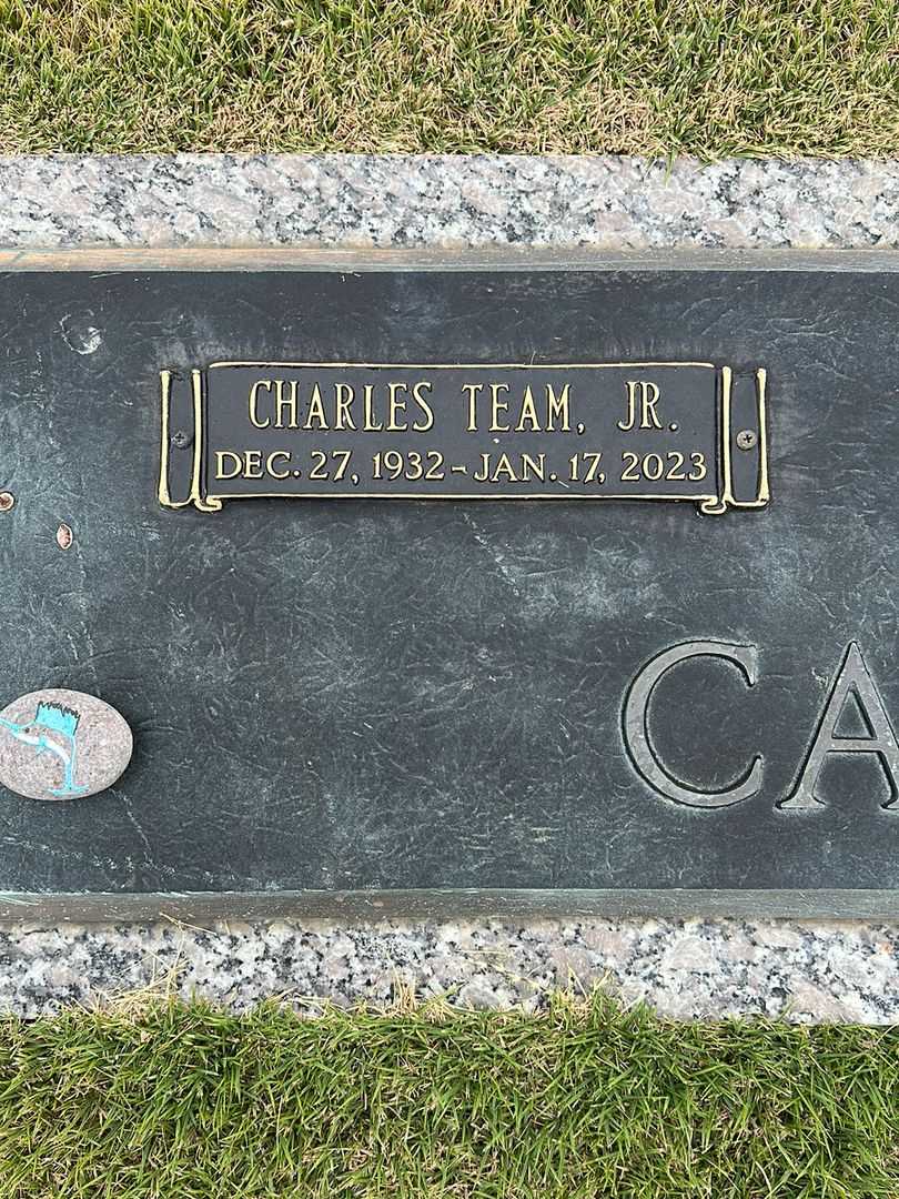 Charles Team Carley Junior's grave. Photo 3