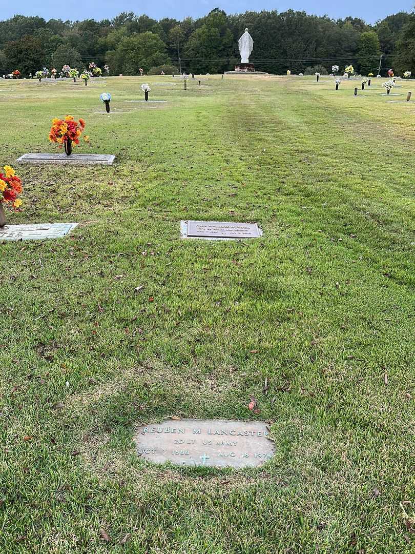 Reuben M. Lancaster's grave. Photo 2