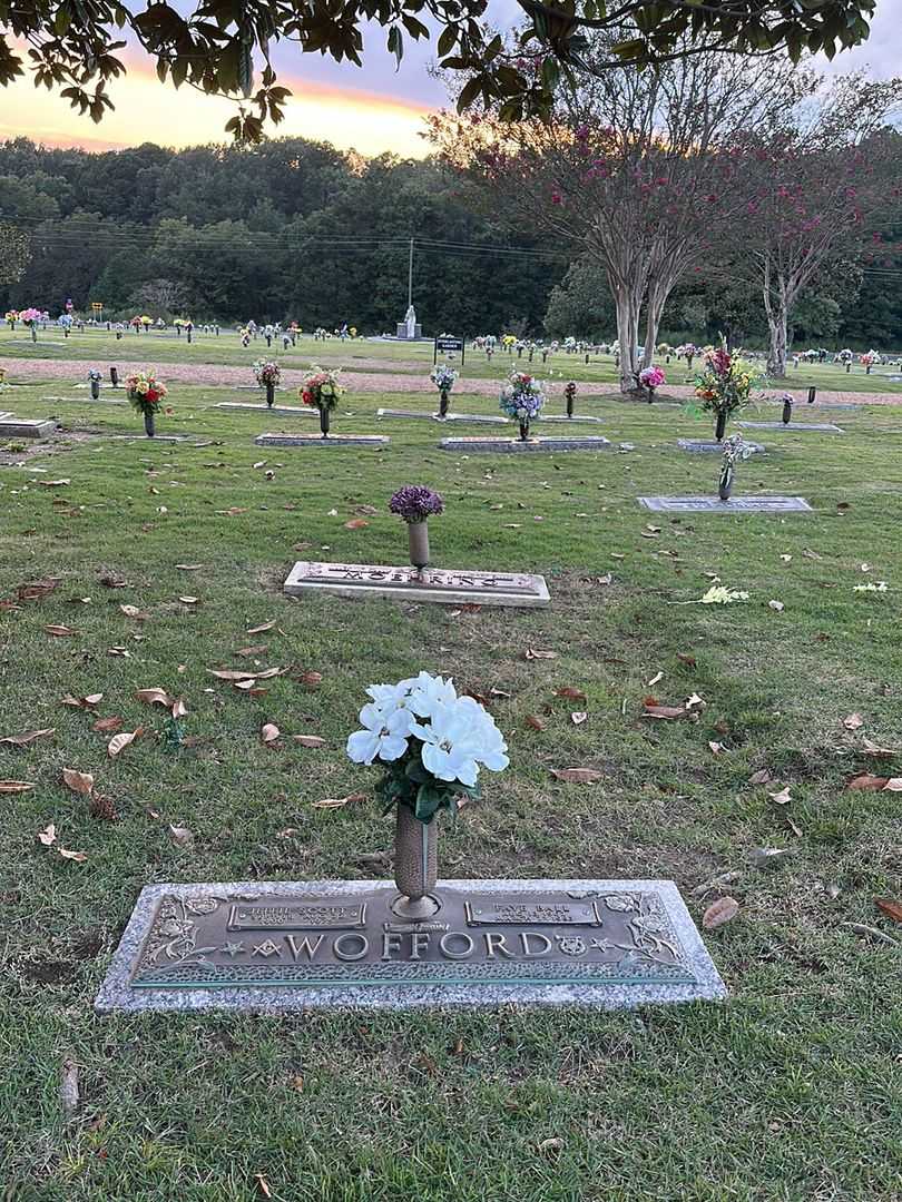 Missus/Madam Faye Ball Wofford's grave. Photo 2