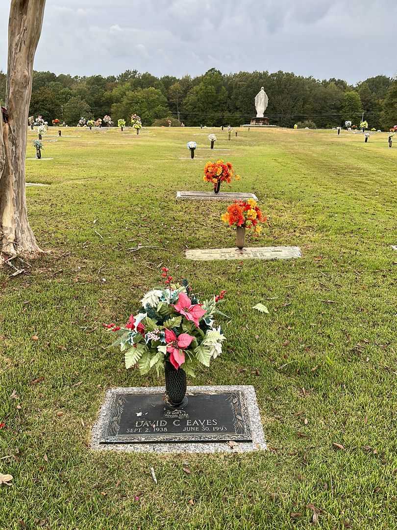 David C. Eaves's grave. Photo 2