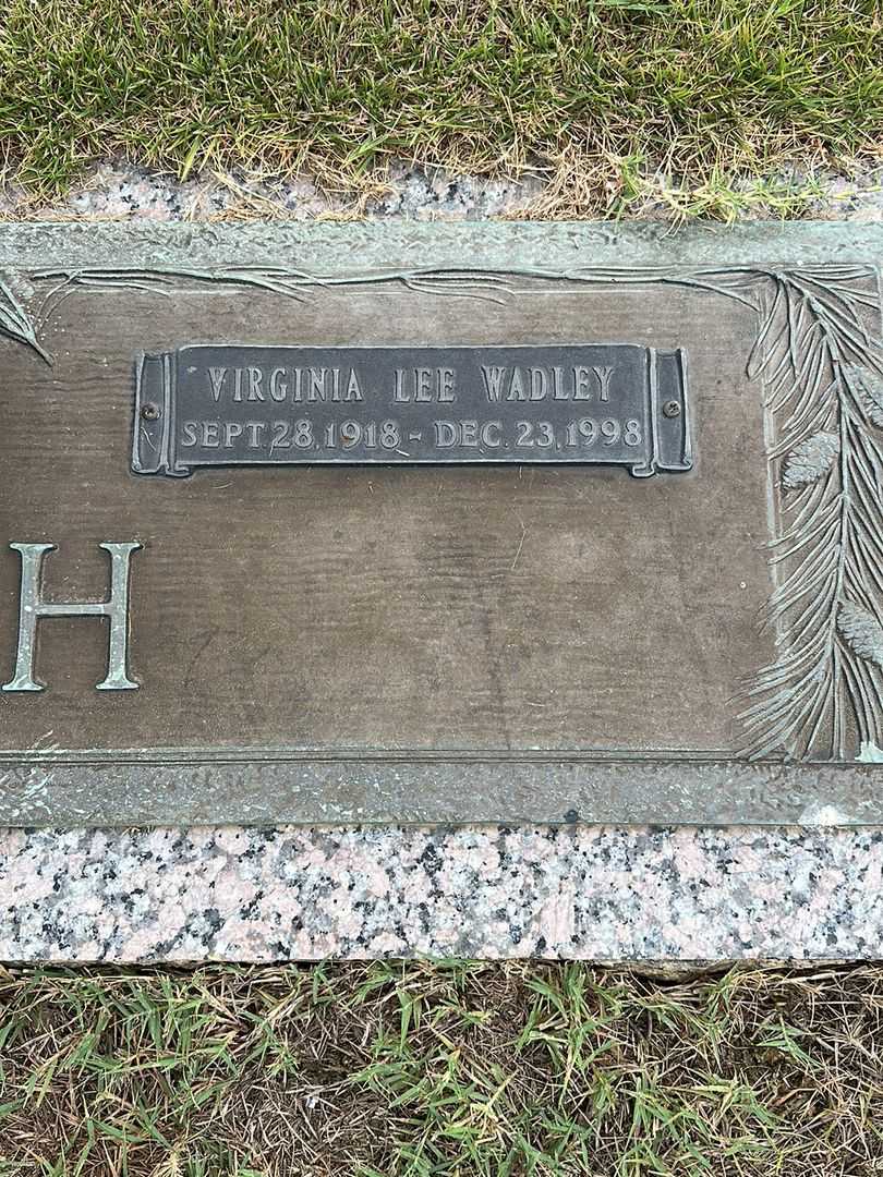 Virginia Lee Wadley Nash's grave. Photo 3