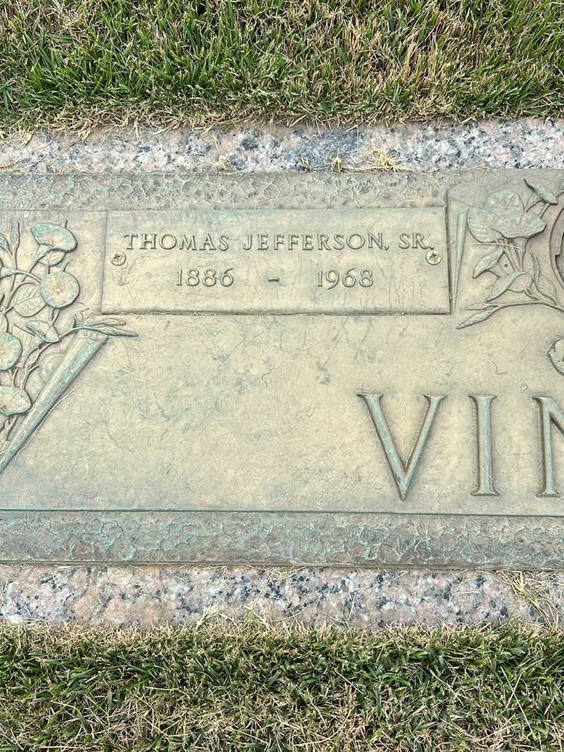 Thomas Jefferson Vinson Senior's grave. Photo 3
