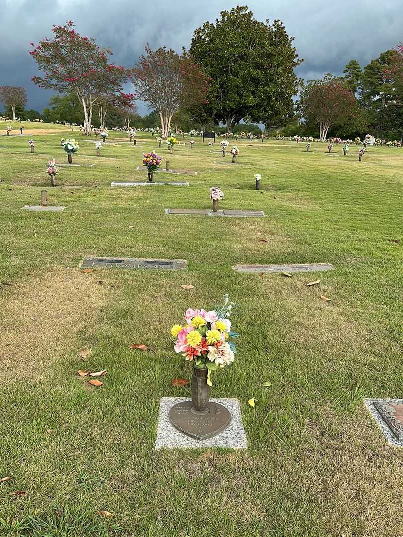 Lisa Marie Vaughn's grave. Photo 2