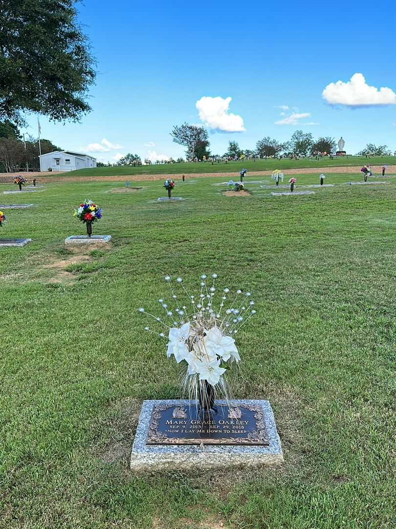 Mary Grace Oakley's grave. Photo 2
