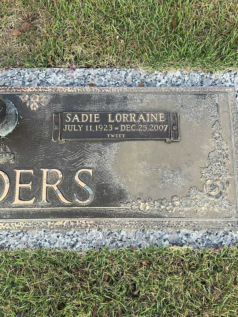 Sadie Lorraine Sanders's grave. Photo 3